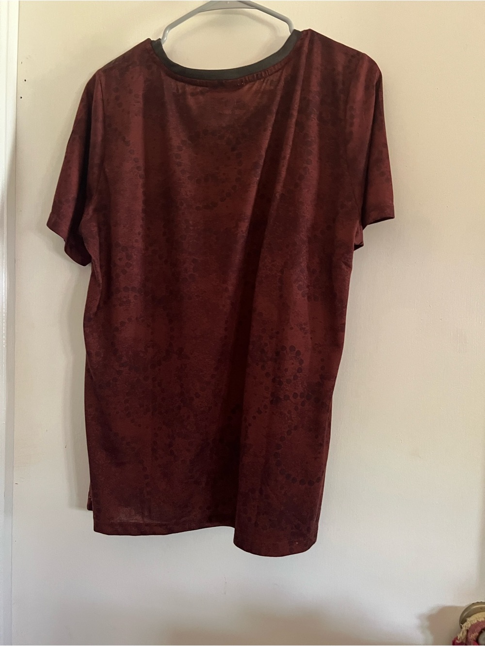 Laurel Birch Horse Women’s Top - Picture 2 of 4